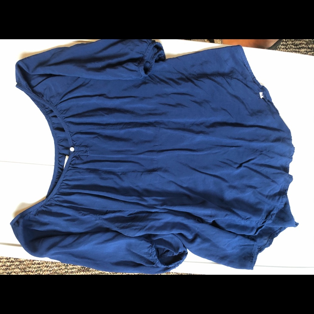 Small Abercrombie blouse